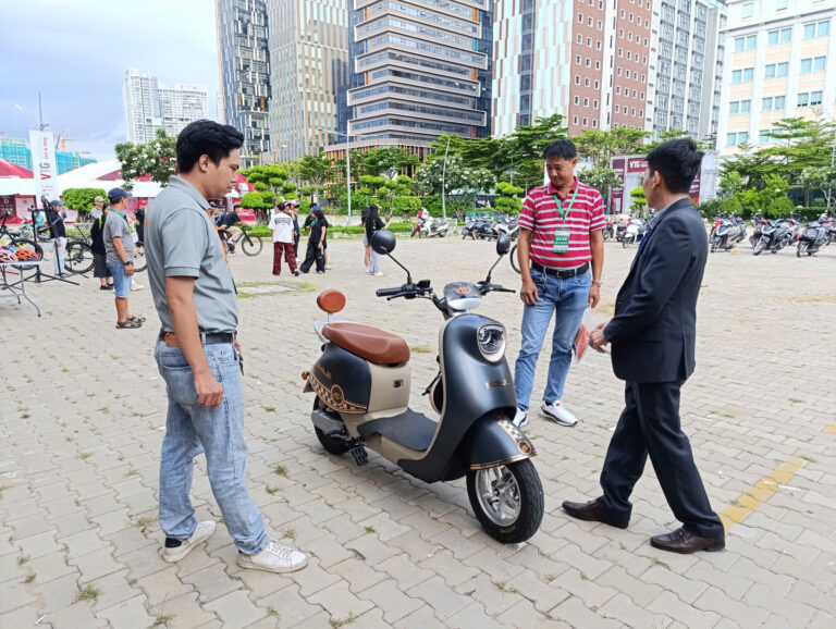 Khách Hàng Trải Nghiệm Tại Sự Kiện Vietam Cycle Expo 2024