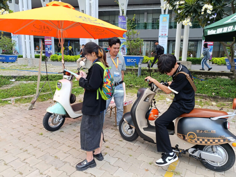 Khách Hàng Trải Nghiệm Tại Sự Kiện Vietam Cycle Expo 2024