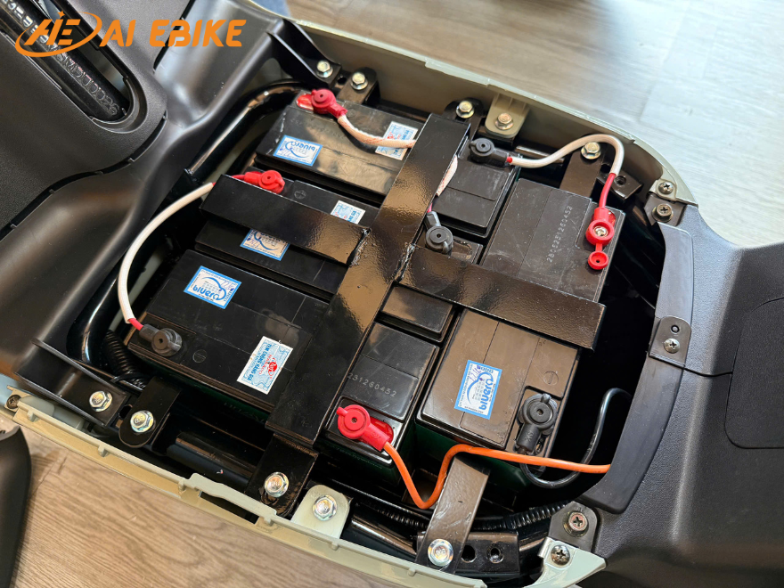 Khám Phá Xe Đạp Điện 4 Bình: Sức Mạnh Bền Bỉ Cho Mọi Hành Trình – Cùng AI EBIKE