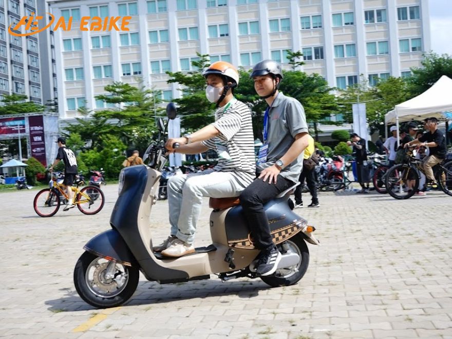 Chở quá tải trọng xe làm xe chạy chậm hơn