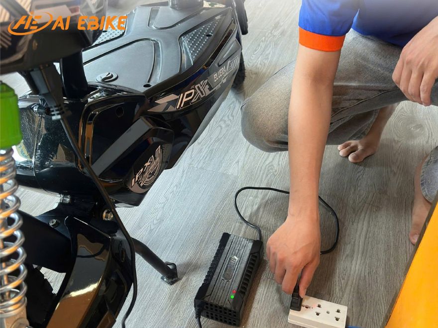 sạc xe điện qua đêm có sao không